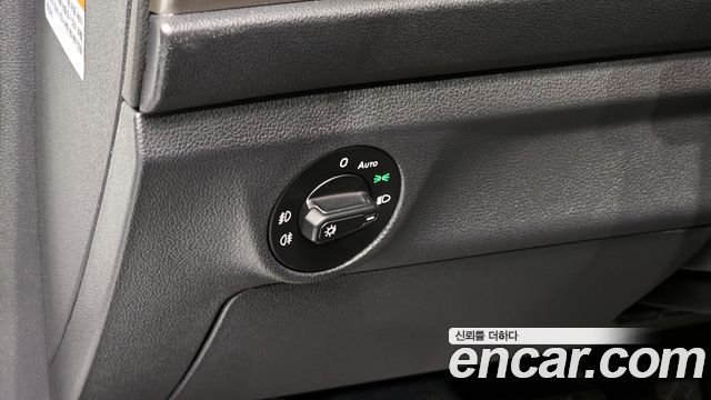Volkswagen Jetta 2020 — photo 16