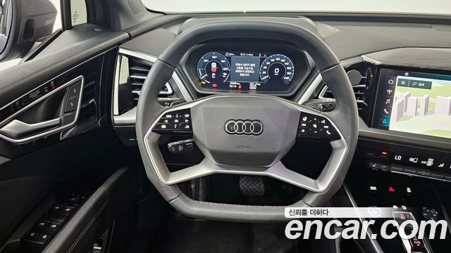 Audi Q4 e-tron 2025 — photo 12