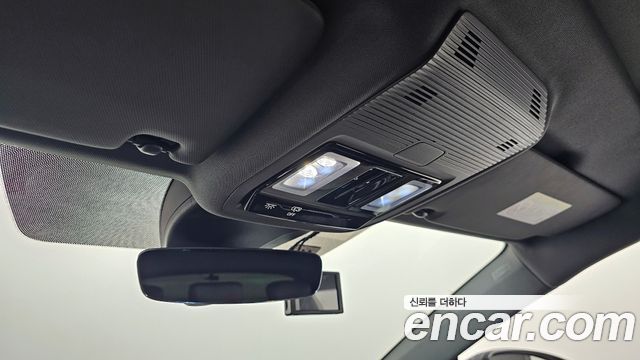 Audi Q4 e-tron 2025 — photo 15