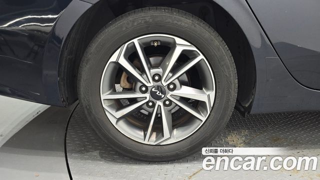 Kia K3 2022 — photo 5