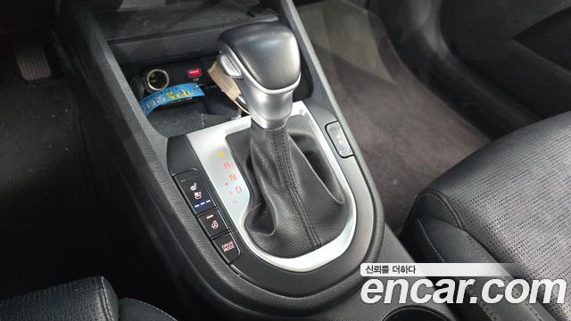 Kia K3 2022 — photo 9