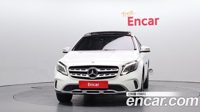 Mercedes-Benz GLA-Class 2018 — photo 3