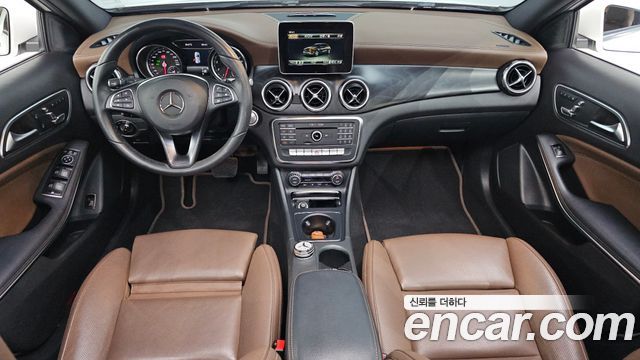 Mercedes-Benz GLA-Class 2018 — photo 7