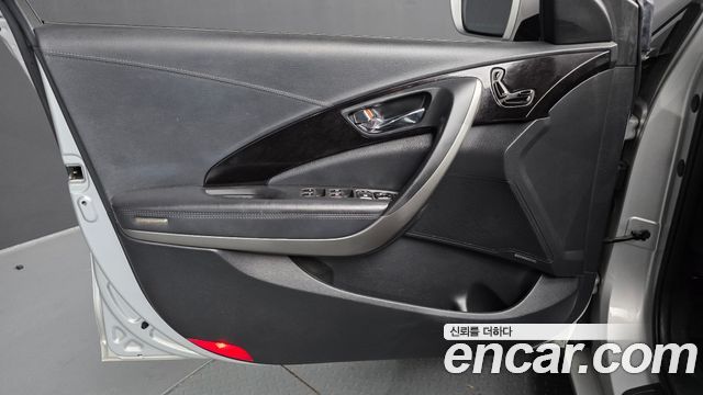 Hyundai Grandeur 2012 — photo 27