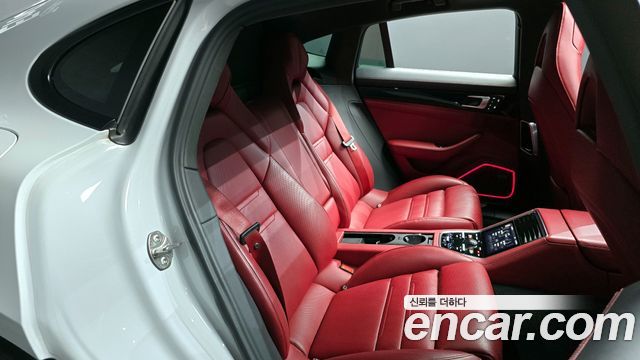 Porsche Panamera 2022 — photo 17