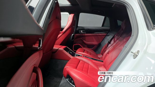 Porsche Panamera 2022 — photo 18