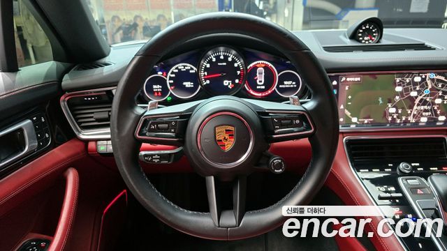 Porsche Panamera 2022 — photo 19