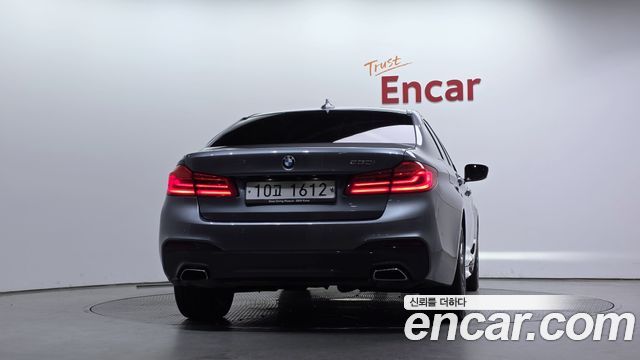 BMW 5-Series 2018 — photo 4