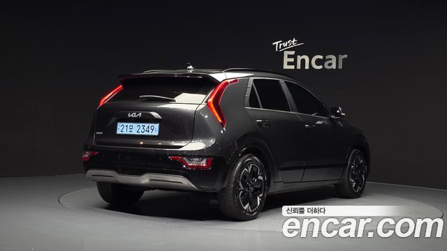 Kia Niro 2024 — photo 2