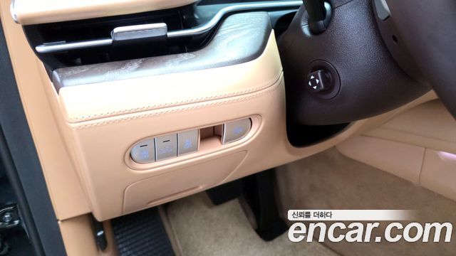 Genesis G90 2023 — photo 25