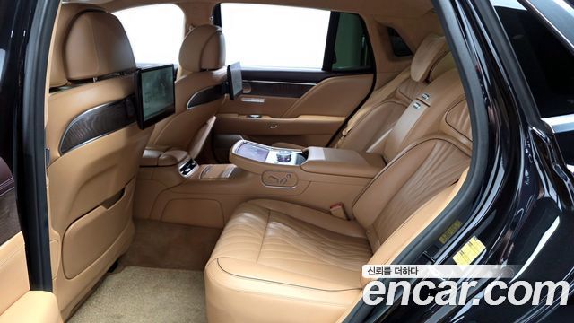 Genesis G90 2023 — photo 16
