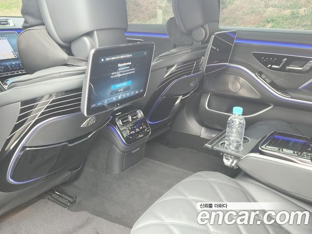 Mercedes-Benz S-Class 2024 — photo 9