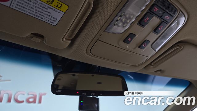 Kia Canival 2017 — photo 27