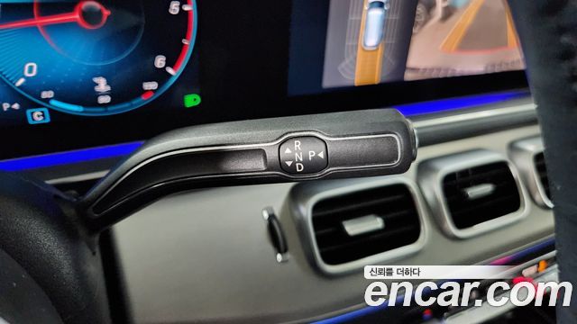 Mercedes-Benz GLE-Class 2020 — photo 9