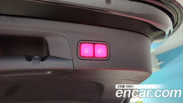 Mercedes-Benz GLE-Class 2020 — photo 15