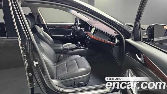 Kia K7 2016 — photo 11