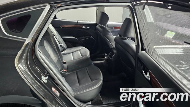 Kia K7 2016 — photo 12