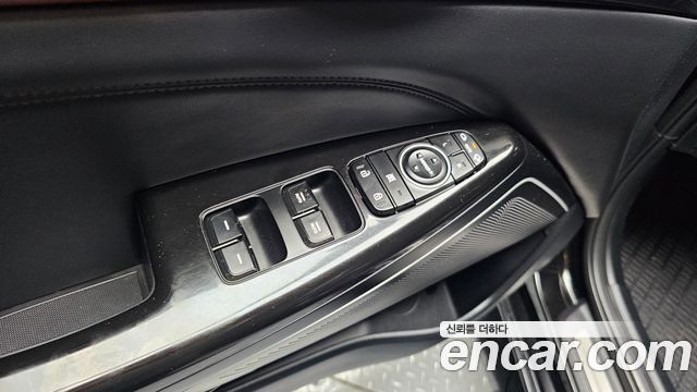 Kia K7 2016 — photo 17