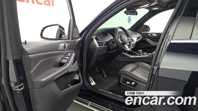 BMW X7 2021 — photo 13