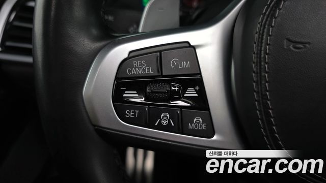 BMW X7 2021 — photo 24