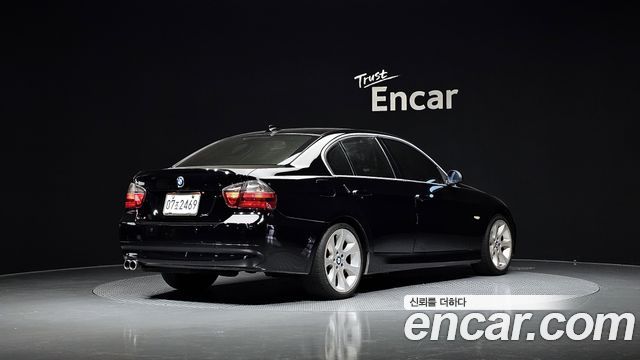 BMW 3-Series 2005 — photo 2