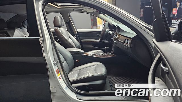BMW 3-Series 2005 — photo 11