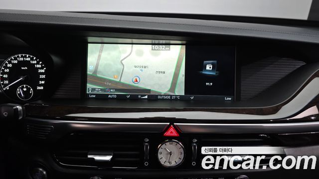 Genesis EQ900 2016 — photo 14