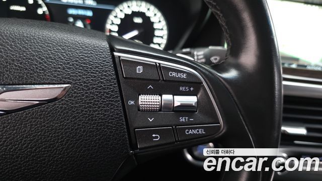 Genesis EQ900 2016 — photo 18