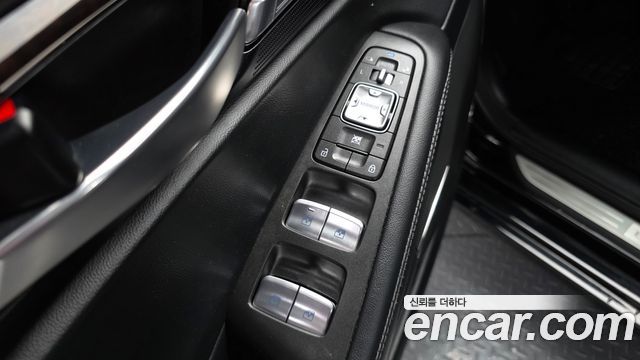 Genesis EQ900 2016 — photo 19