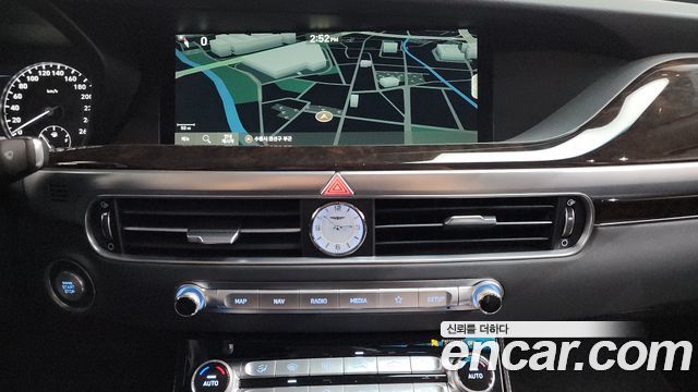 Genesis G90 2019 — photo 18