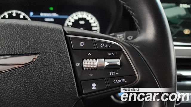 Genesis G90 2019 — photo 24