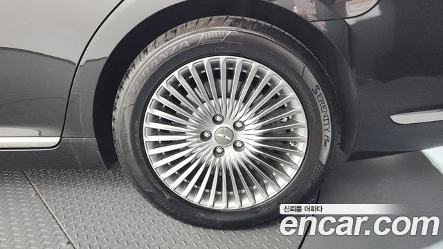 Genesis G90 2019 — photo 7
