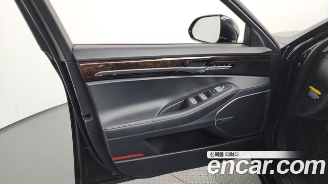 Genesis G90 2019 — photo 14