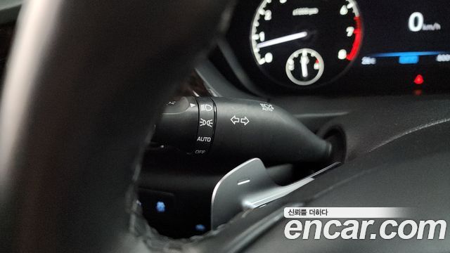 Genesis G90 2019 — photo 35