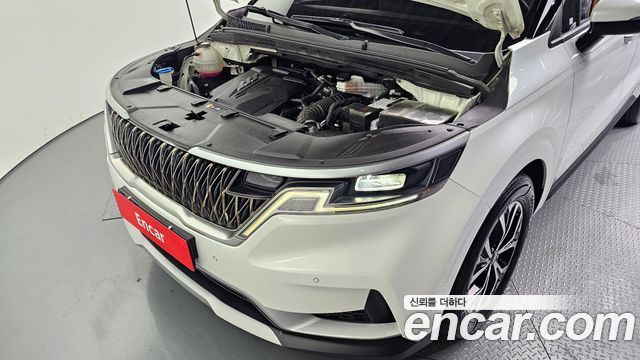 Kia Canival 2023 — photo 6
