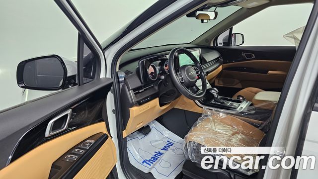 Kia Canival 2023 — photo 10