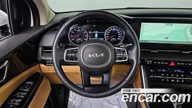 Kia Canival 2023 — photo 13