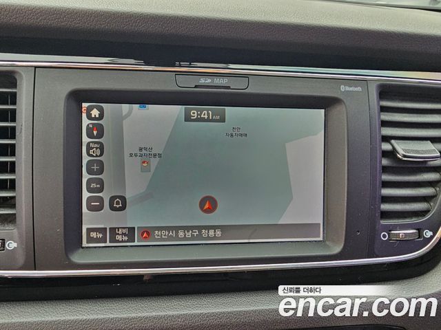 Kia Canival 2017 — photo 13