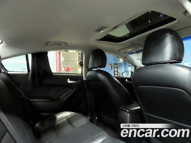 Kia K3 2013 — photo 7
