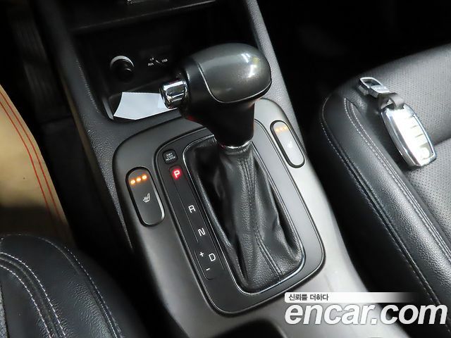 Kia K3 2013 — photo 12