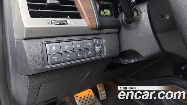 KG Mobility Rexton 2018 — photo 12
