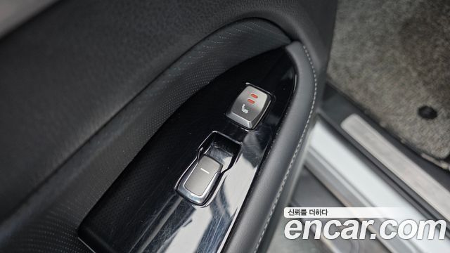 KG Mobility Rexton 2018 — photo 17