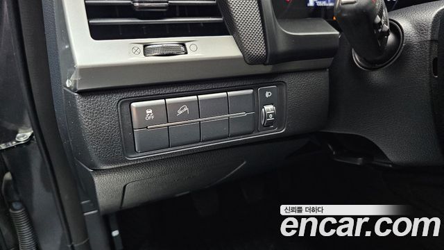 KG Mobility Rexton 2018 — photo 22