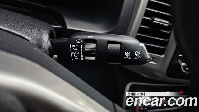 KG Mobility Rexton 2018 — photo 27