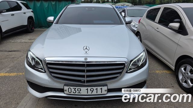 Mercedes-Benz E-Class 2019 — photo 1