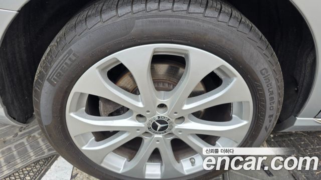 Mercedes-Benz E-Class 2019 — photo 5