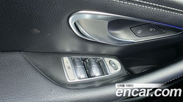 Mercedes-Benz E-Class 2019 — photo 14