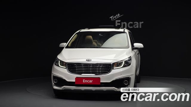 Kia Canival 2017 — photo 3