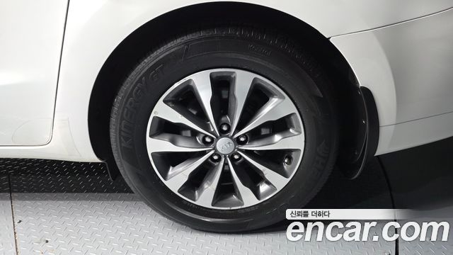 Kia Canival 2017 — photo 5