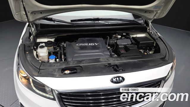 Kia Canival 2017 — photo 6